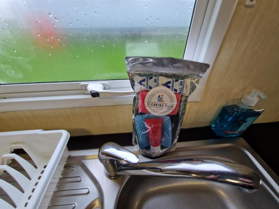 Homely 3 Bed Van @ Weymouth Bay Esterno foto
